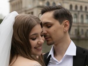 Profile Picture of INSOMNIA_COUPLE