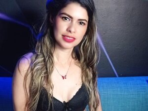Profile Picture of playsgirlhot