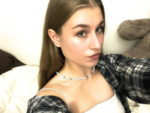 Profile Picture of JazminBukovsky
