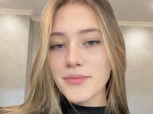 Profile Picture of ElizabethDebicki