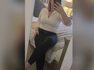 Profile Picture of AnnaBurton