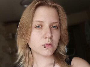 Profile Picture of VikiCharm
