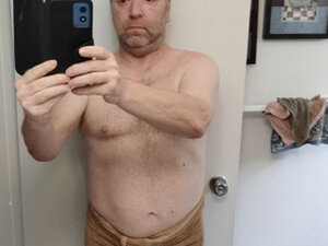 Profile Picture of loveeatingpuss5