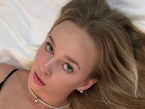 Profile Picture of Vea Blond