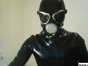 Profile Picture of latexslut1
