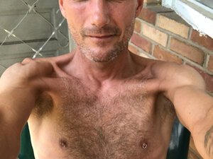 Profile Picture of Jpout821