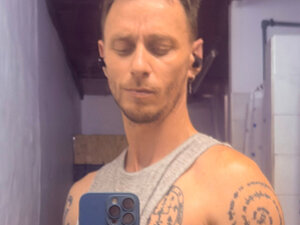 Profile Picture of lean_black