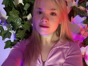 Profile Picture of AylinKatz